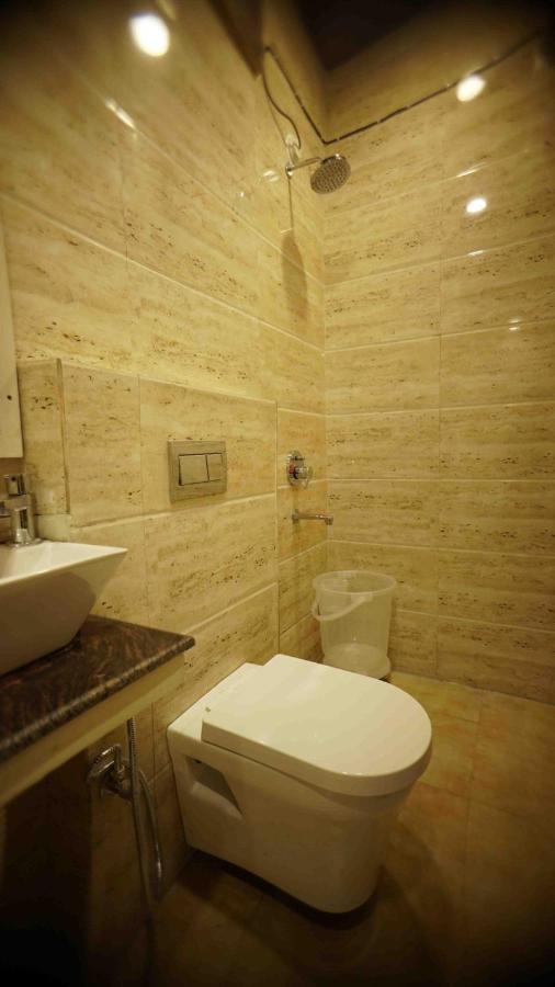 Hotel Soluxe Yamuna Nagar ภายนอก รูปภาพ