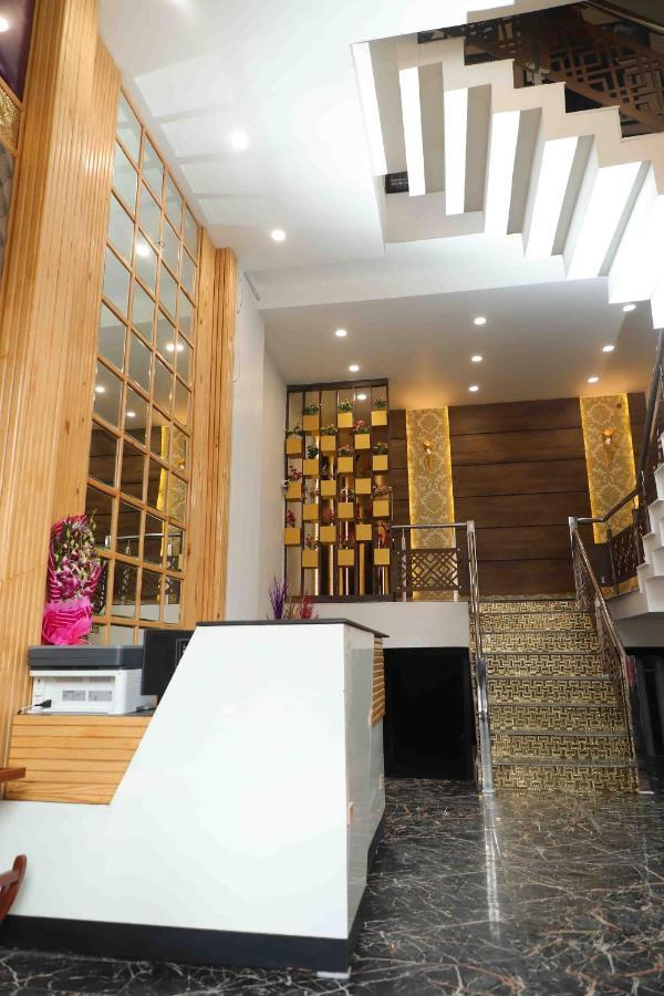 Hotel Soluxe Yamuna Nagar ภายนอก รูปภาพ