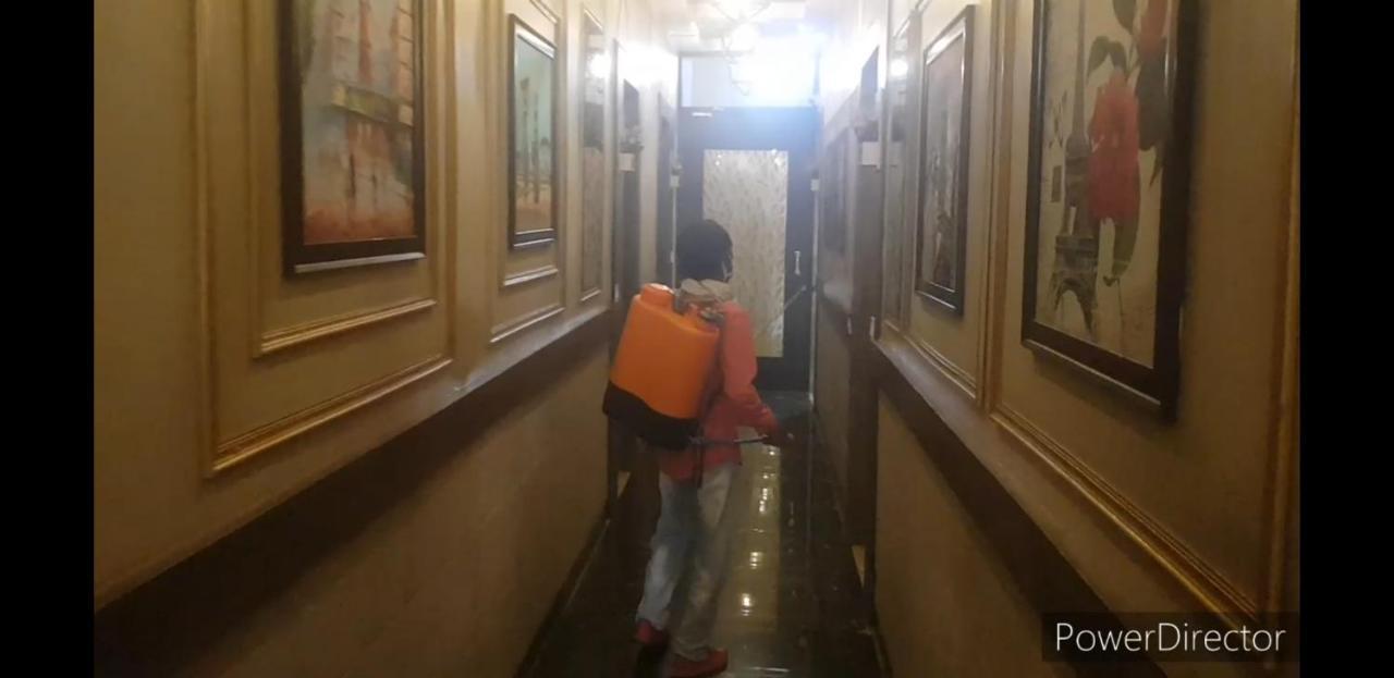 Hotel Soluxe Yamuna Nagar ภายนอก รูปภาพ